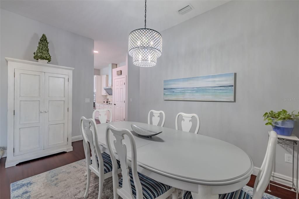 待售: $775,000 (4 贝兹, 3 浴室, 2756 平方英尺)