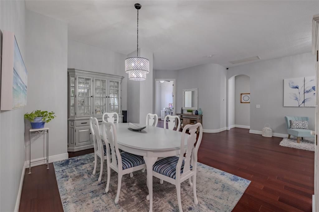 待售: $775,000 (4 贝兹, 3 浴室, 2756 平方英尺)