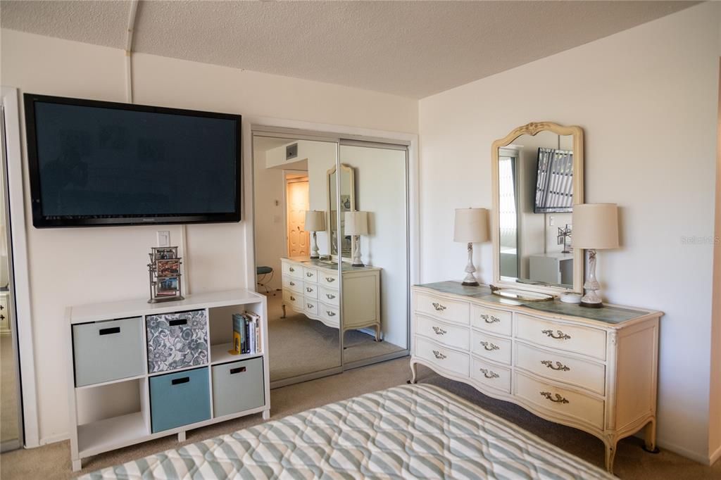 For Rent: $1,850 (2 beds, 2 baths, 1545 Square Feet)