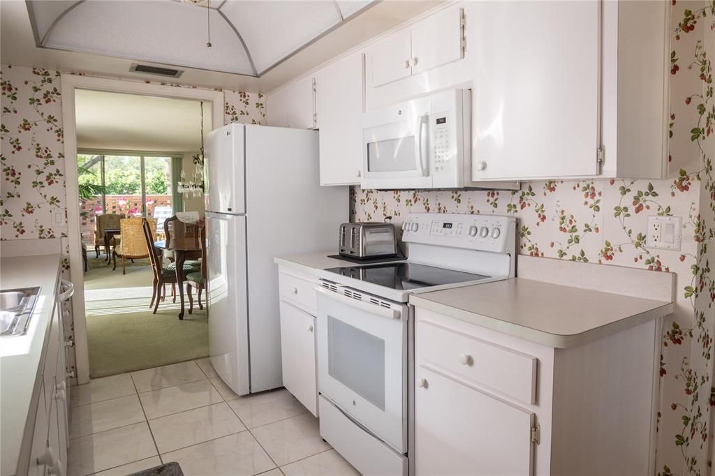 For Rent: $1,850 (2 beds, 2 baths, 1545 Square Feet)