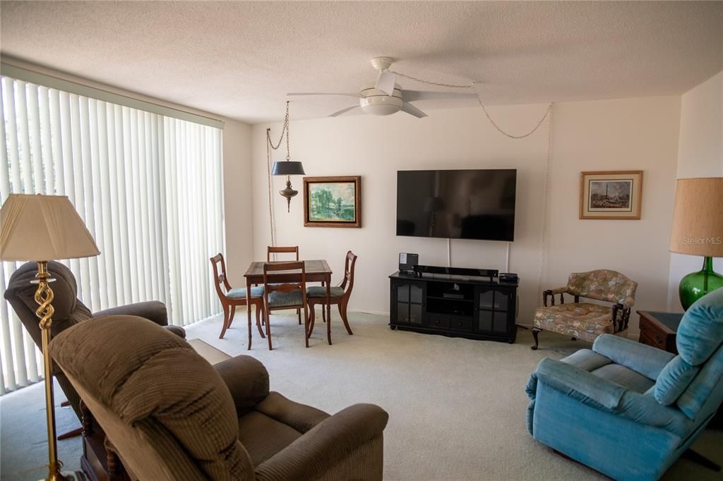 For Rent: $1,850 (2 beds, 2 baths, 1545 Square Feet)