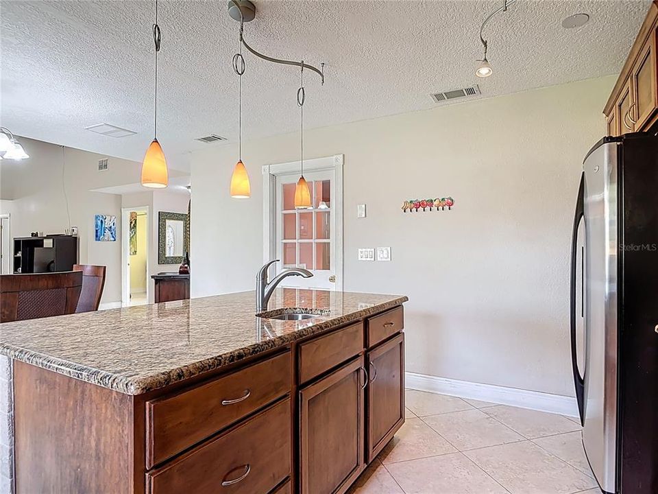 En Venta: $415,000 (3 camas, 2 baños, 1486 Pies cuadrados)