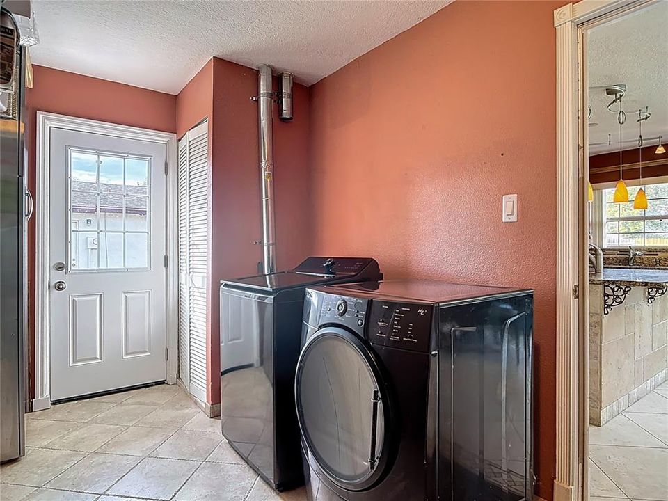 En Venta: $415,000 (3 camas, 2 baños, 1486 Pies cuadrados)