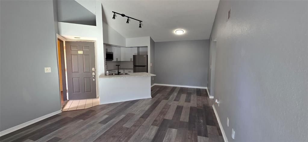 For Rent: $1,500 (2 beds, 2 baths, 1054 Square Feet)