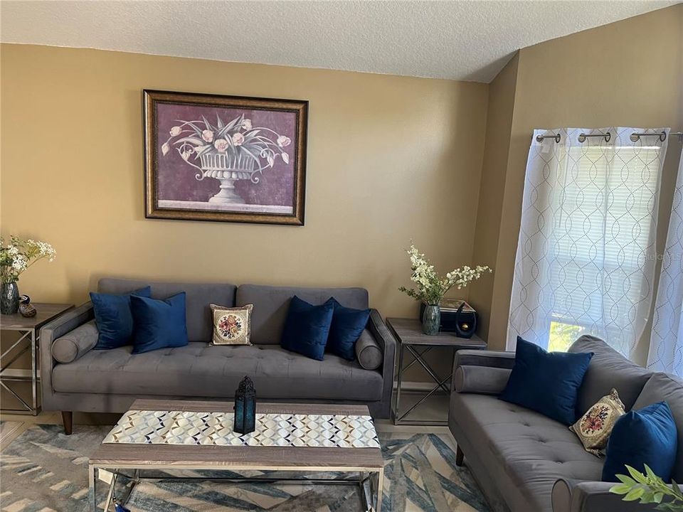 待售: $495,000 (3 贝兹, 2 浴室, 1656 平方英尺)