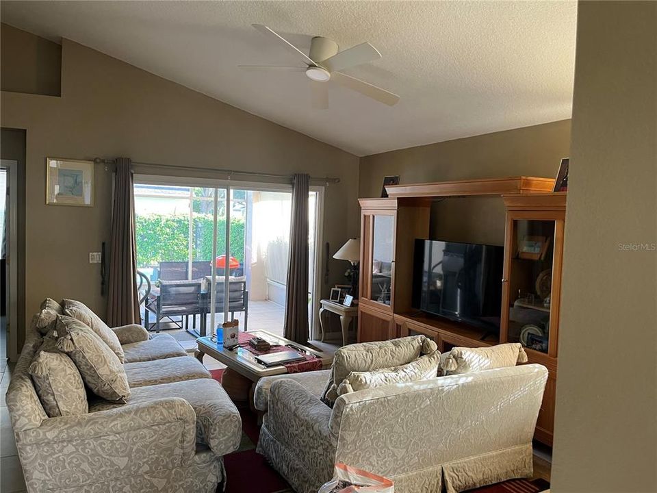 待售: $495,000 (3 贝兹, 2 浴室, 1656 平方英尺)