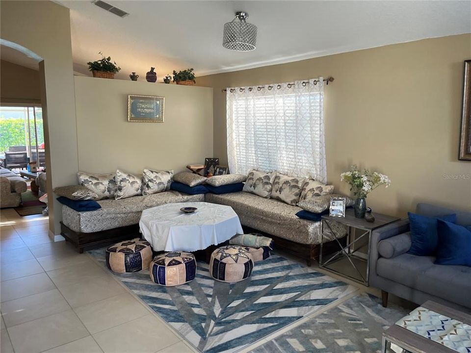 待售: $495,000 (3 贝兹, 2 浴室, 1656 平方英尺)