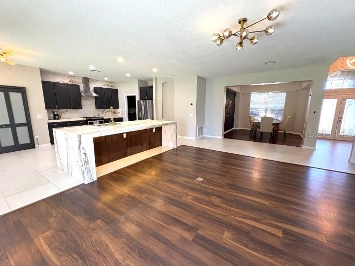 En Renta: $3,695 (5 camas, 3 baños, 3362 Pies cuadrados)