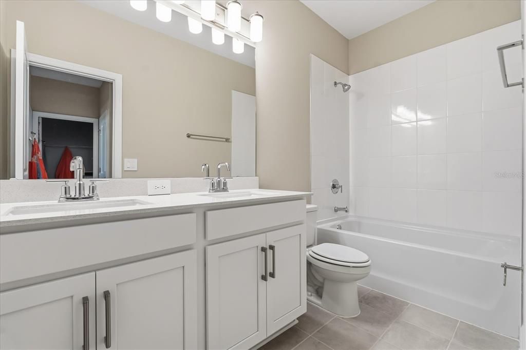 В аренду: $3,200 (4 спален, 2 ванн, 2114 Квадратных фут)