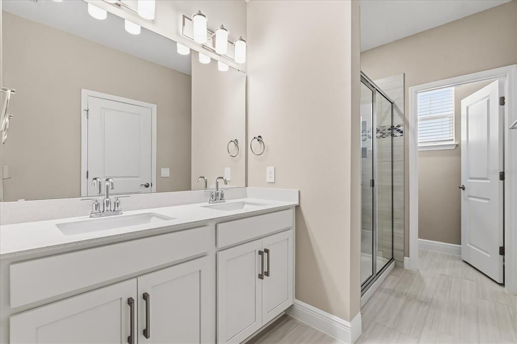 В аренду: $3,200 (4 спален, 2 ванн, 2114 Квадратных фут)