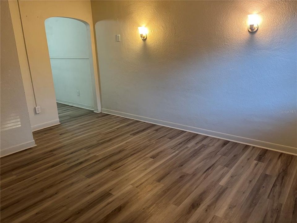 В аренду: $1,375 (1 спален, 1 ванн, 700 Квадратных фут)