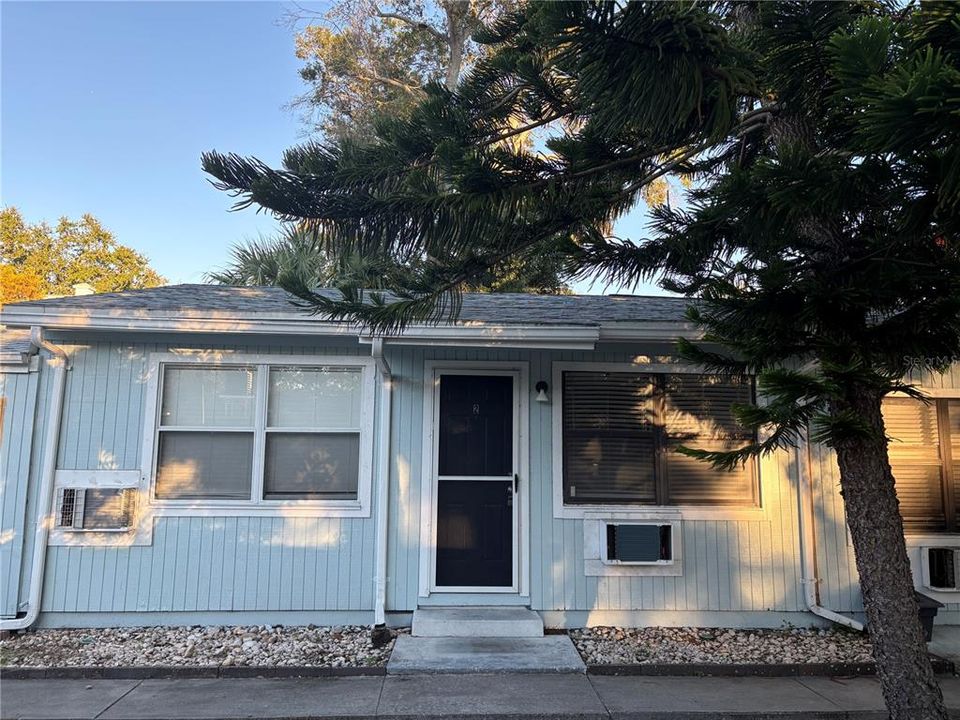 В аренду: $1,375 (1 спален, 1 ванн, 700 Квадратных фут)