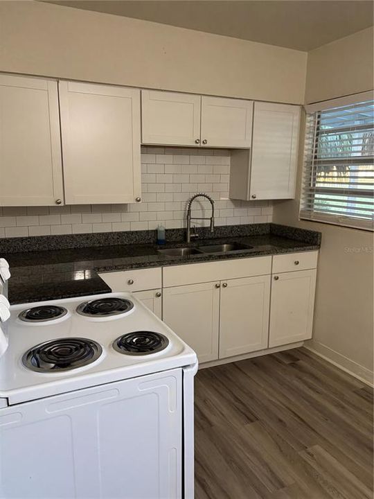 В аренду: $1,375 (1 спален, 1 ванн, 700 Квадратных фут)