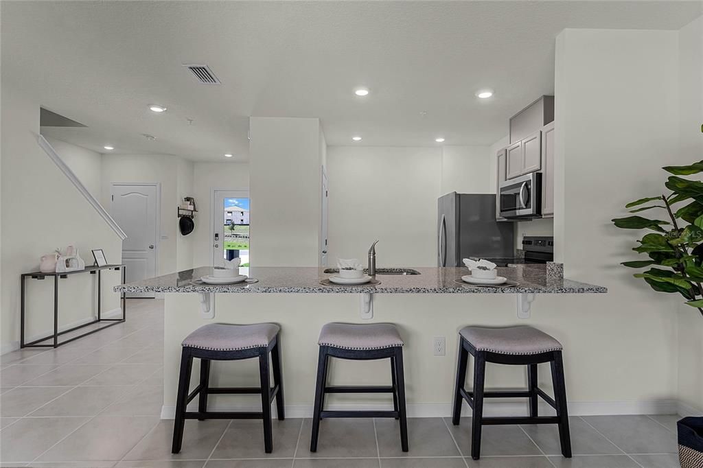 合同活跃: $339,990 (3 贝兹, 2 浴室, 1530 平方英尺)