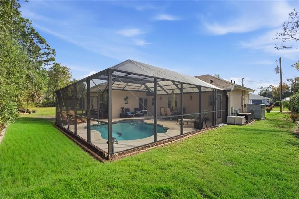 合同活跃: $399,900 (3 贝兹, 2 浴室, 1626 平方英尺)