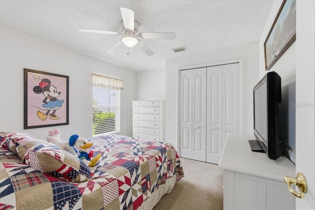 合同活跃: $399,900 (3 贝兹, 2 浴室, 1626 平方英尺)