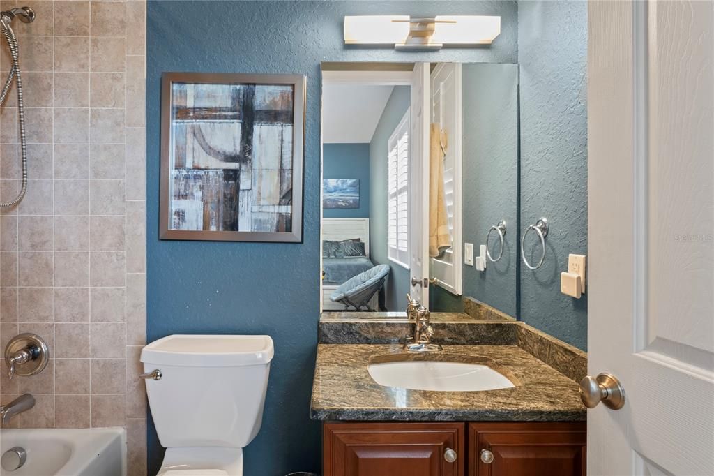 待售: $1,050,000 (5 贝兹, 4 浴室, 4375 平方英尺)