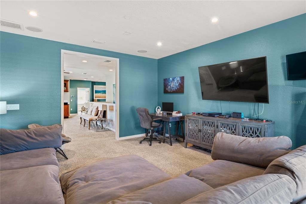 待售: $1,050,000 (5 贝兹, 4 浴室, 4375 平方英尺)