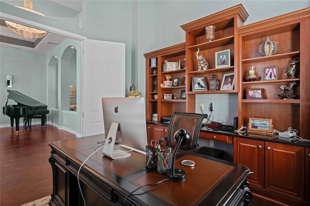 待售: $1,050,000 (5 贝兹, 4 浴室, 4375 平方英尺)