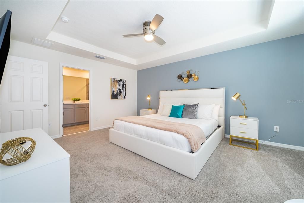 待售: $480,000 (4 贝兹, 4 浴室, 2145 平方英尺)