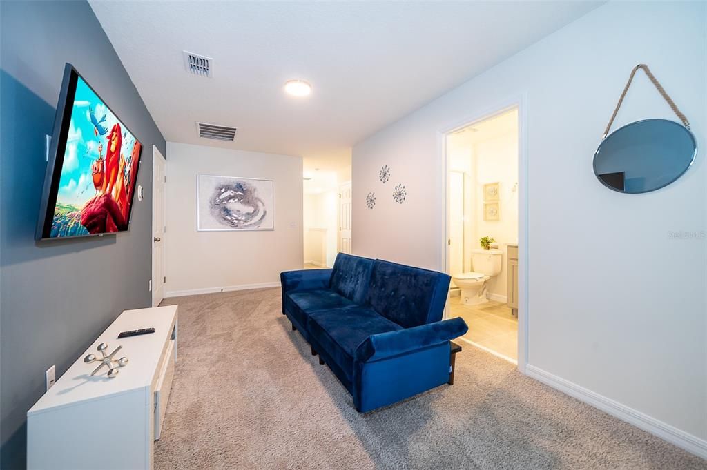 待售: $480,000 (4 贝兹, 4 浴室, 2145 平方英尺)