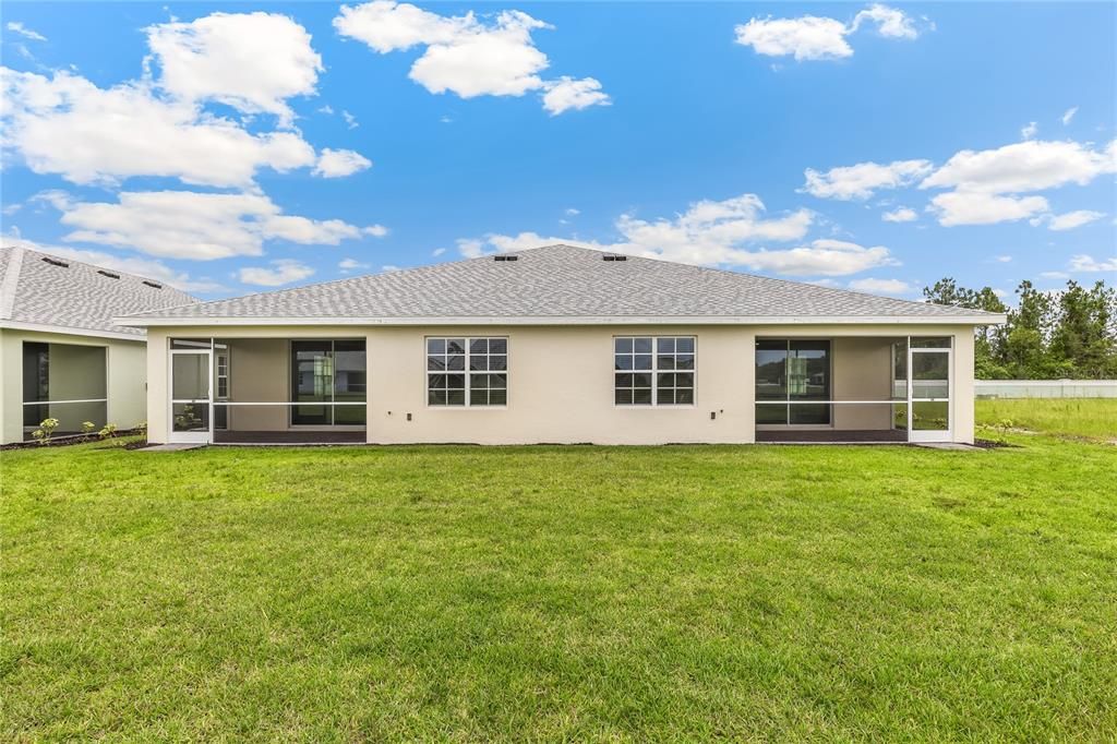 合同活跃: $249,999 (2 贝兹, 2 浴室, 1503 平方英尺)