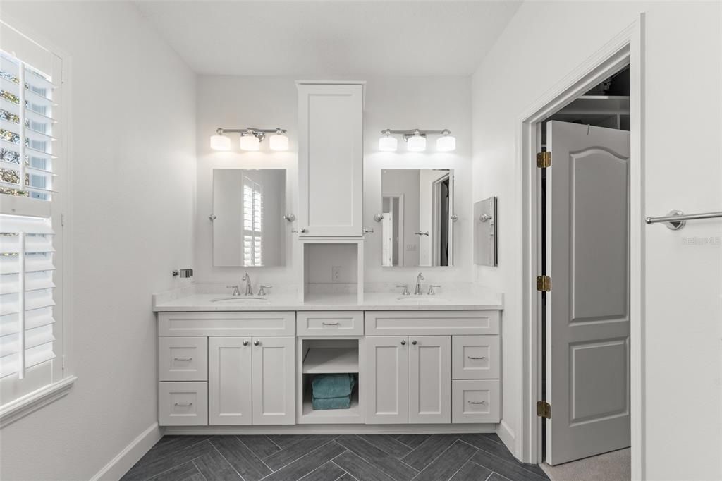 待售: $1,140,000 (4 贝兹, 3 浴室, 2518 平方英尺)