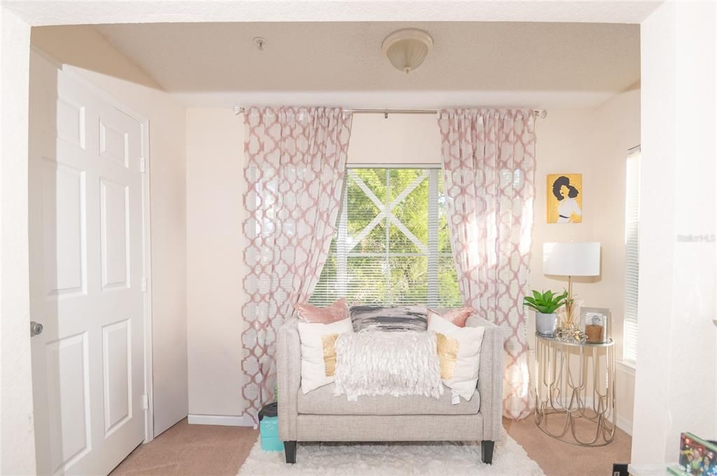 待售: $199,000 (2 贝兹, 2 浴室, 1161 平方英尺)