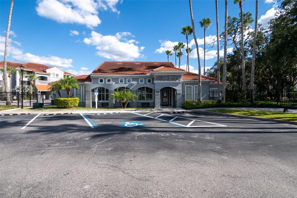 待售: $199,000 (2 贝兹, 2 浴室, 1161 平方英尺)