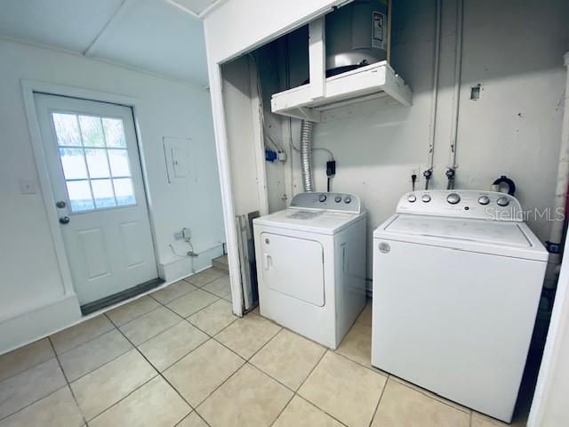 Active With Contract: $2,500 (4 beds, 2 baths, 1348 Square Feet)