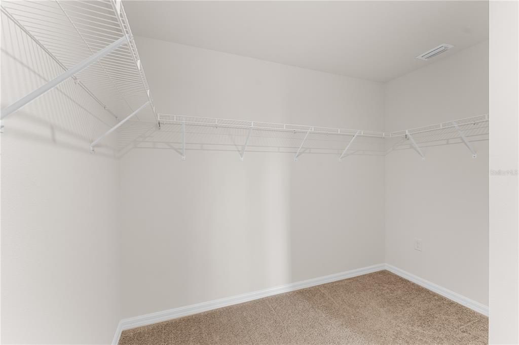 For Rent: $2,300 (3 beds, 2 baths, 1856 Square Feet)