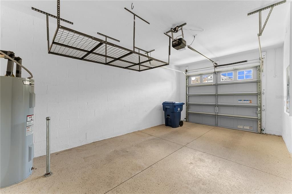 For Rent: $2,300 (3 beds, 2 baths, 1856 Square Feet)