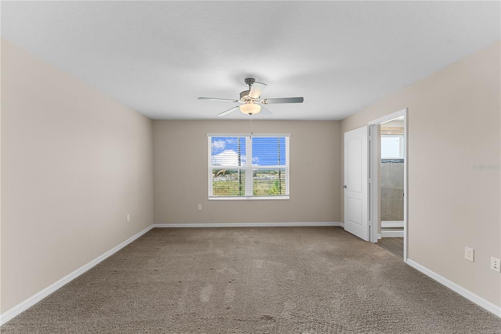 For Rent: $2,300 (3 beds, 2 baths, 1856 Square Feet)