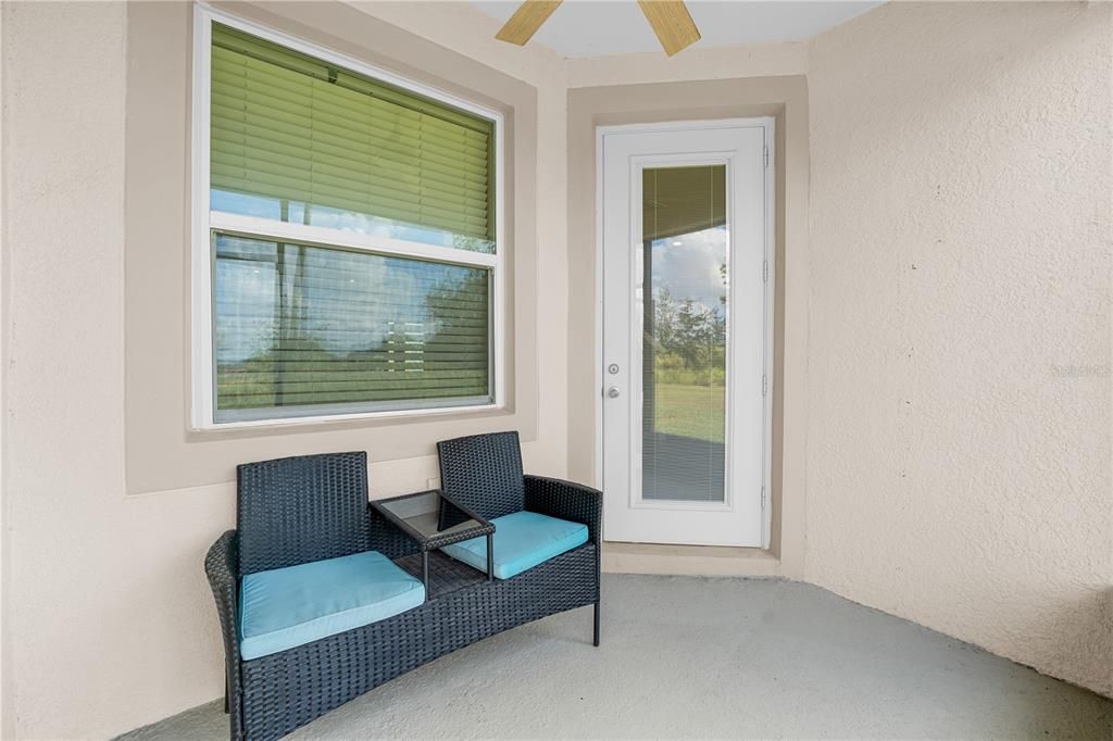 For Rent: $2,300 (3 beds, 2 baths, 1856 Square Feet)