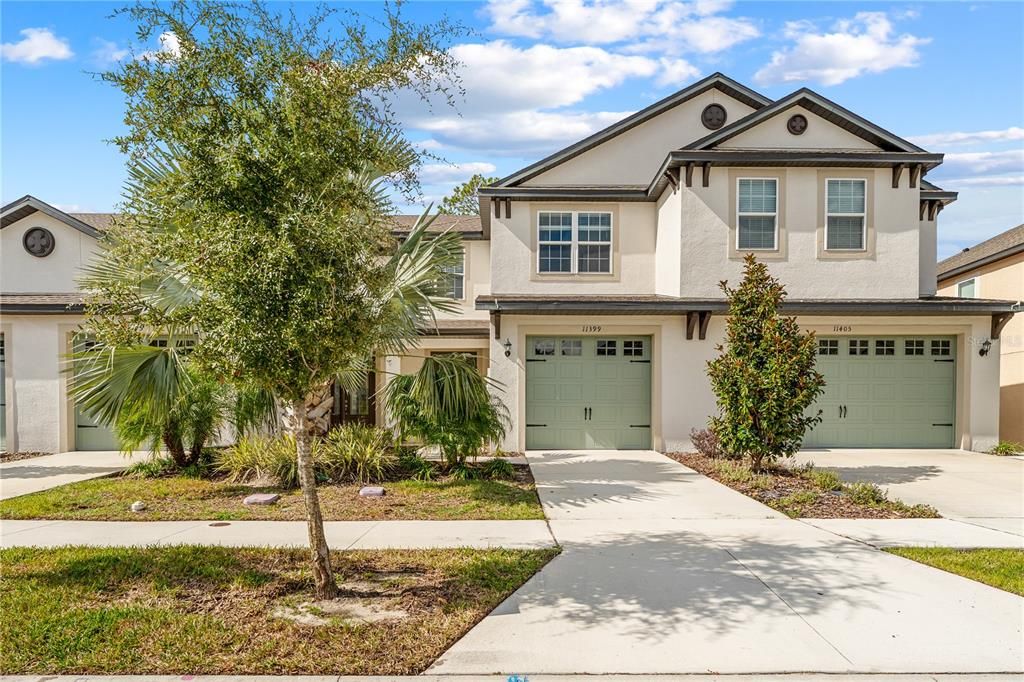 For Rent: $2,300 (3 beds, 2 baths, 1856 Square Feet)