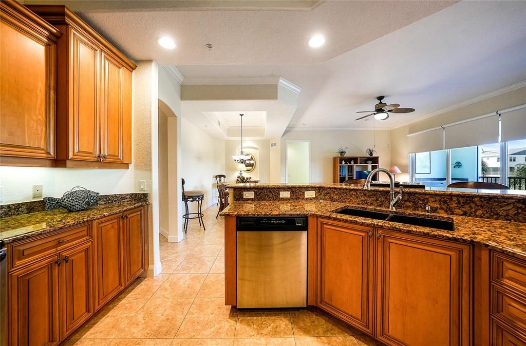 For Sale: $365,000 (3 beds, 2 baths, 1872 Square Feet)