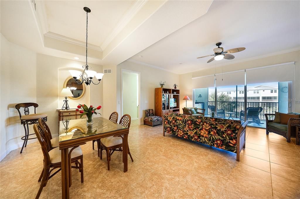 For Sale: $365,000 (3 beds, 2 baths, 1872 Square Feet)