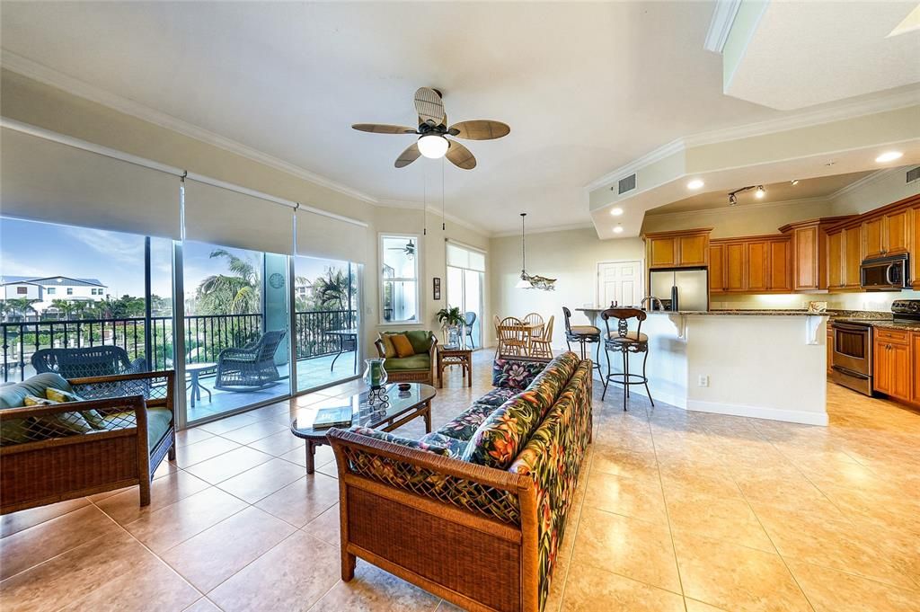 For Sale: $365,000 (3 beds, 2 baths, 1872 Square Feet)