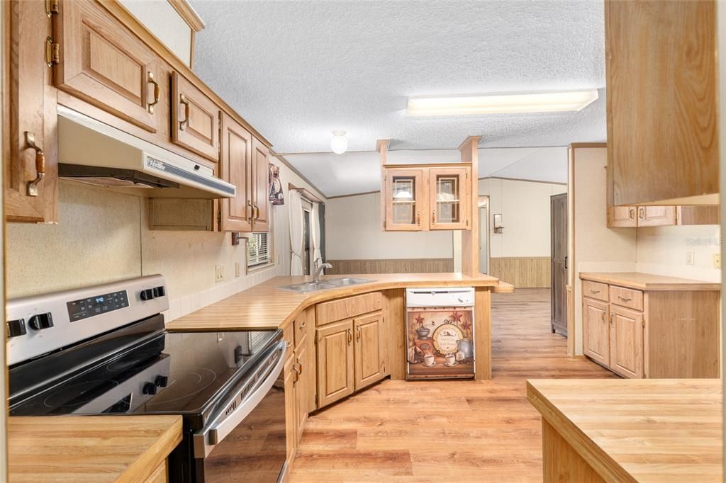 En Venta: $337,500 (3 camas, 2 baños, 1404 Pies cuadrados)