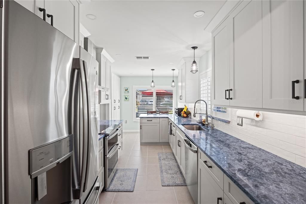 En Venta: $382,500 (2 camas, 2 baños, 1573 Pies cuadrados)