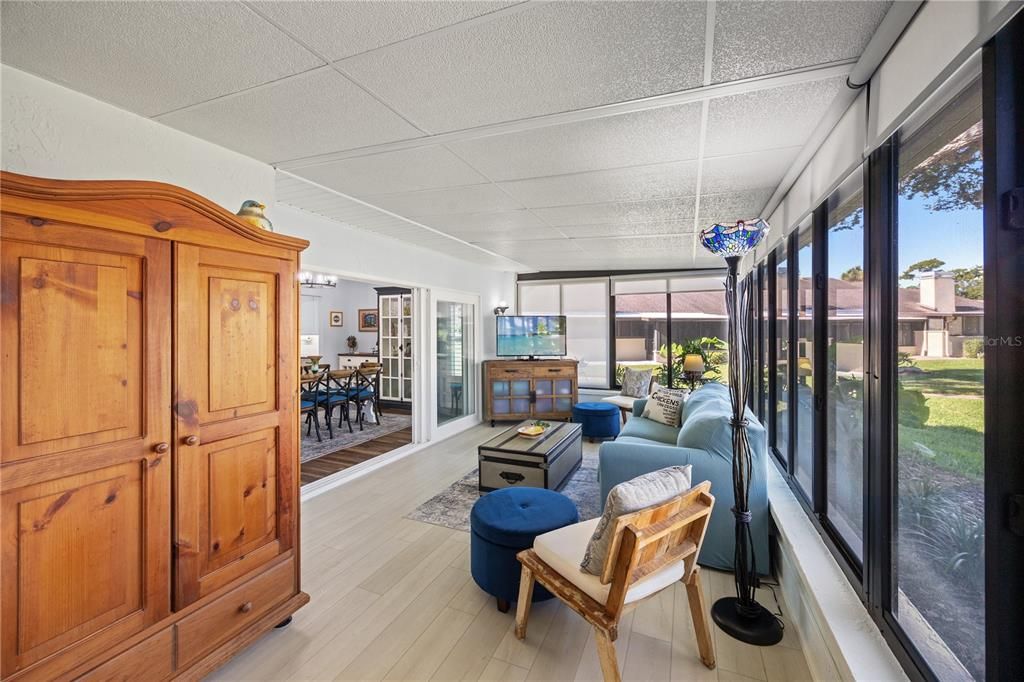 En Venta: $382,500 (2 camas, 2 baños, 1573 Pies cuadrados)