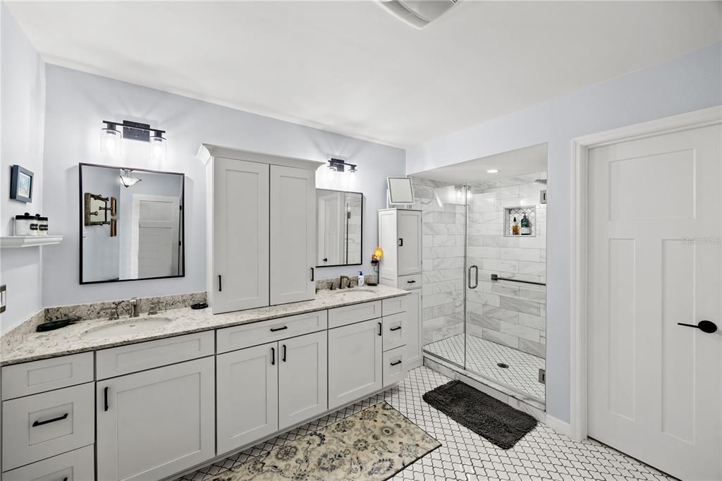 En Venta: $382,500 (2 camas, 2 baños, 1573 Pies cuadrados)