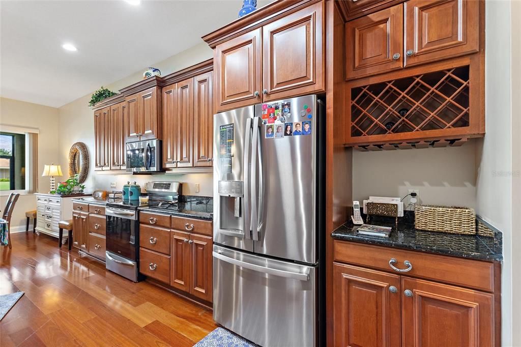 En Venta: $327,500 (3 camas, 2 baños, 1948 Pies cuadrados)