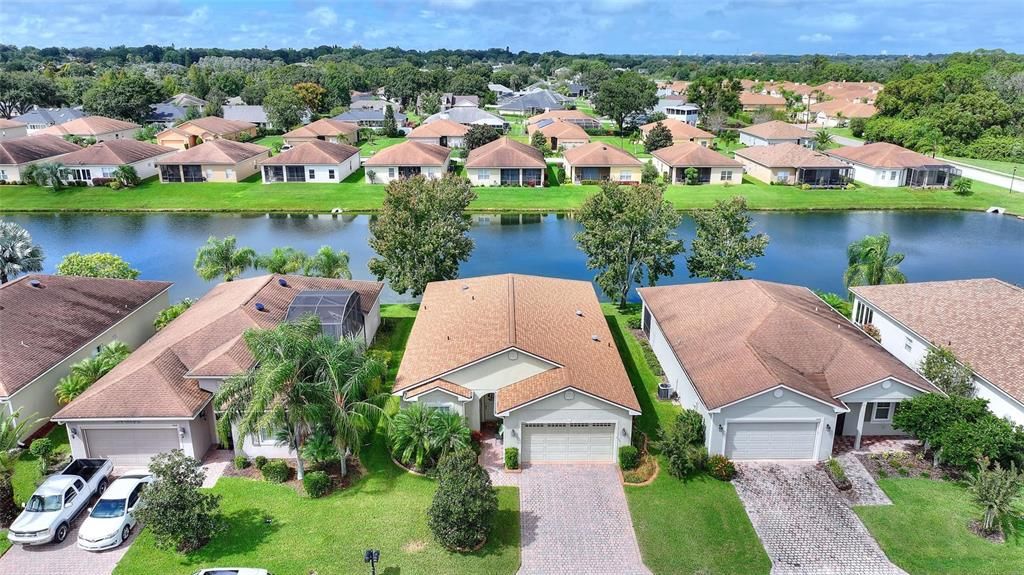 En Venta: $327,500 (3 camas, 2 baños, 1948 Pies cuadrados)