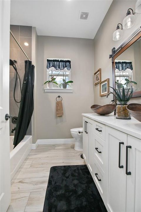 待售: $774,900 (3 贝兹, 2 浴室, 2343 平方英尺)