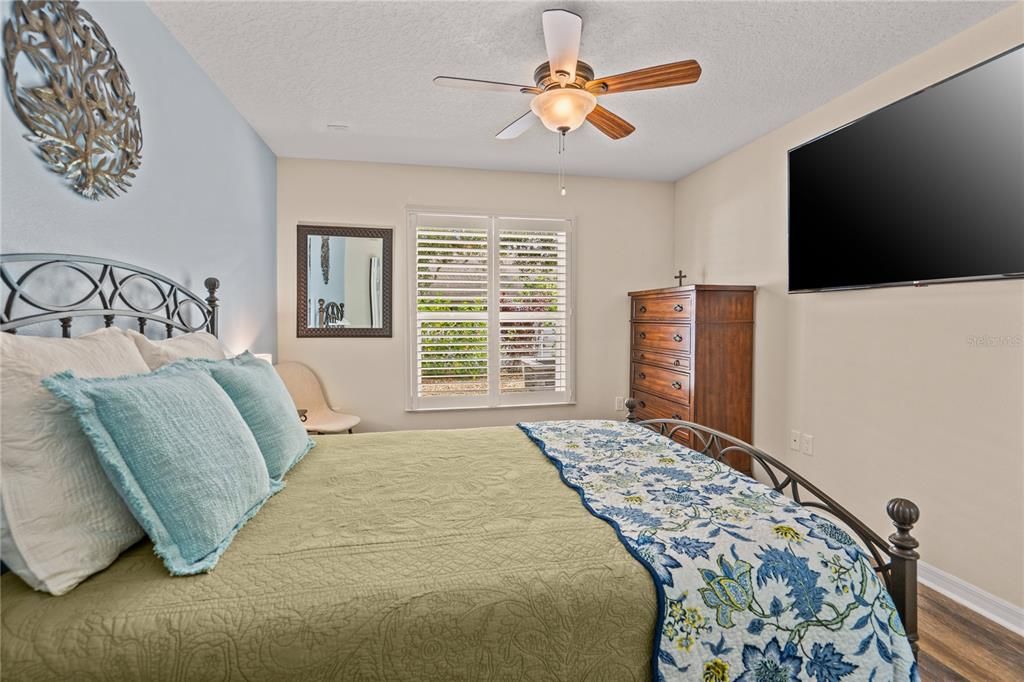 For Sale: $510,000 (4 beds, 2 baths, 2205 Square Feet)