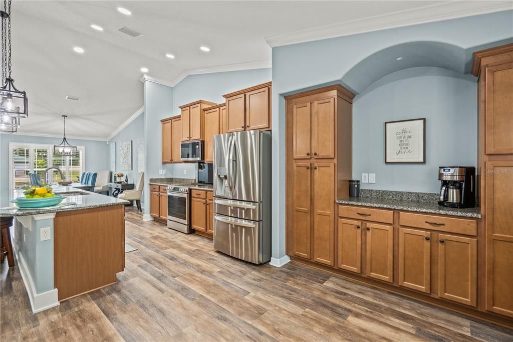 For Sale: $510,000 (4 beds, 2 baths, 2205 Square Feet)