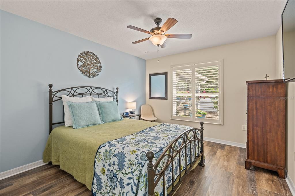 For Sale: $510,000 (4 beds, 2 baths, 2205 Square Feet)