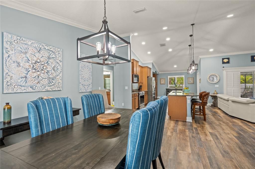 For Sale: $510,000 (4 beds, 2 baths, 2205 Square Feet)