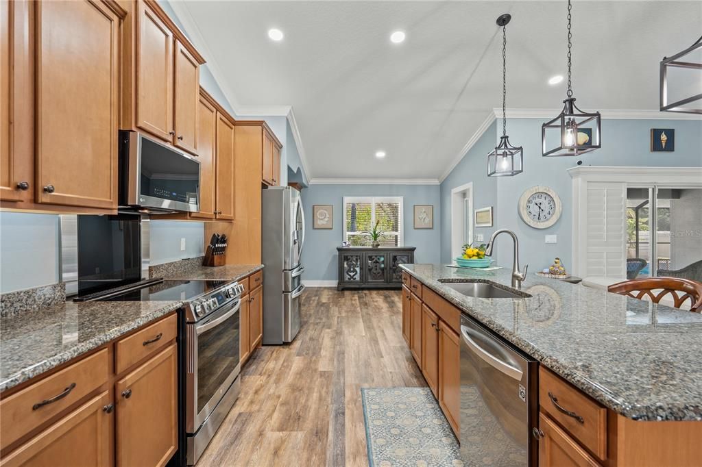 For Sale: $510,000 (4 beds, 2 baths, 2205 Square Feet)